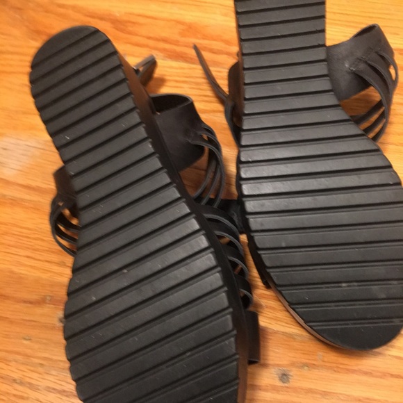 BP Black Leather Gladiator Platform Sandals - Picture 6 of 6